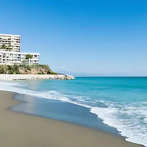 apt-cozy-bajondillo-sunbeach.hotelsinnerja.org/